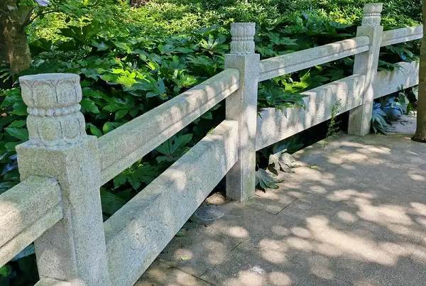 阜阳市大连仿古线雕栏杆